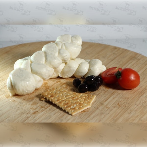 Örgü Peynir – Doğal, Lifli ve Tam Yağlı Lezzet